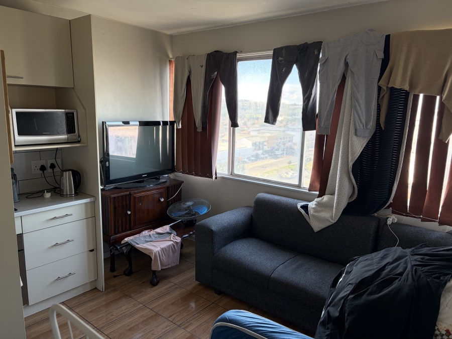 1 Bedroom Property for Sale in Parow East Western Cape